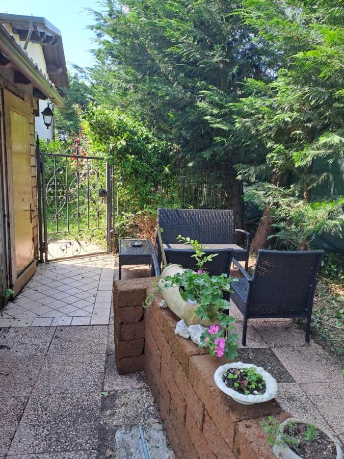 Da Nonna Rosa Camera Nera Bed & Breakfast Budrio  Exterior photo